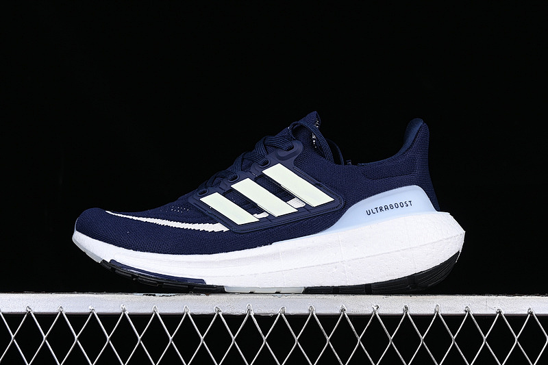 Adidas Adidas ULTRABOOST LIGHT DARK BLUE/CREAM WHITE/CORE BLACK · HP9203, photo 1