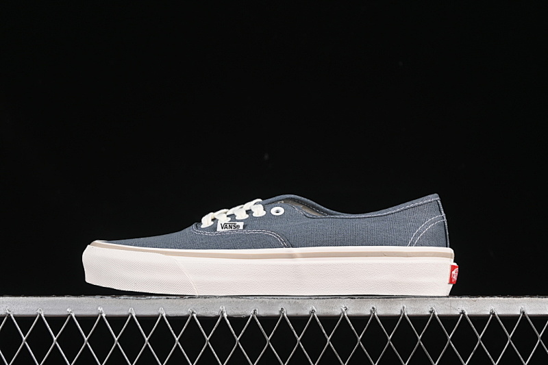LOW-TOP CASUAL SNEAKERS GREY/WHITE · VN000CW2RV2, photo 1