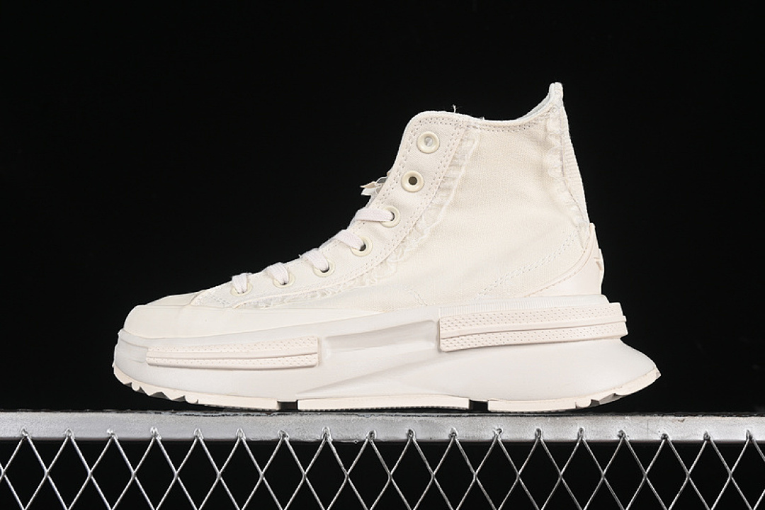 Converse [A10027C]-[CONVERSE LIFESTYLE RUN STAR LEGACY BEIGE]-[WOMAN:35-40], photo 1