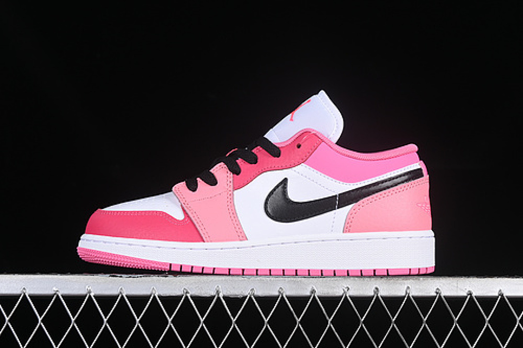 Jordan [553560-162]-[AIR JORDAN 1 LOW WHITE/BLACK/PINKSICLE]-[WOMAN:35-40], photo 1
