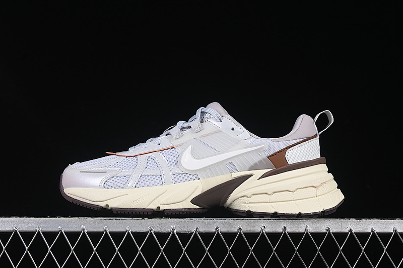 V2K RUNTEKK RUN MINK BROWN/IRONSTONE/TEAM ANTHRACITE/MINK BROWN · FD0736-202, photo 1