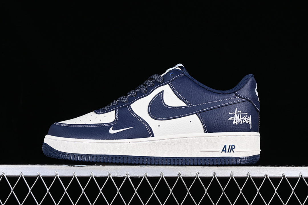 Nike [AE1686-102]-[AIR FORCE 1 07 LOW WHITE/BLUE]-[WOMAN:36-39]-[MAN:40-45], photo 1