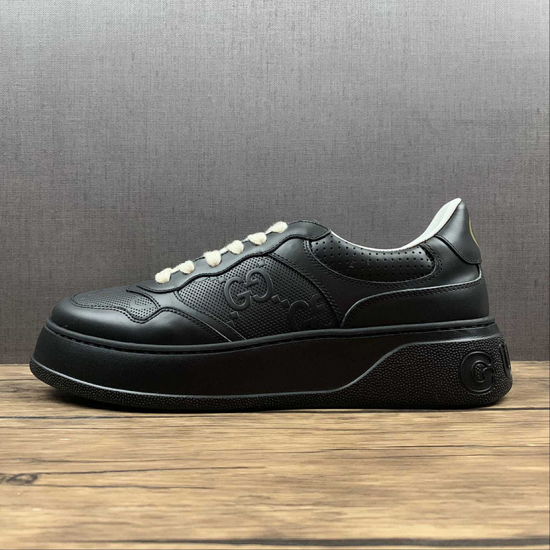 Chanel Chanel [GU*CCI LOW CASUAL SNEAKERS BLACK/WHITE/GOLD]-[MAN:38-44], photo 1