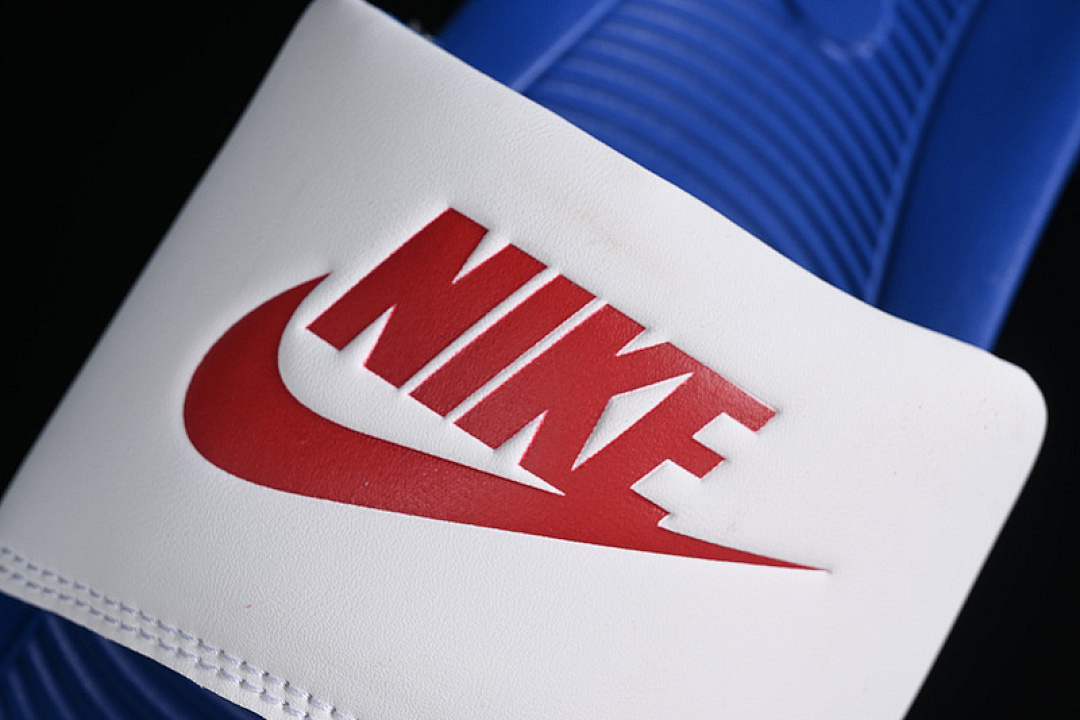 Nike [CN9675-104]-[VICTORI ONE SLIDE WHITE/UNIVERSITY RED/GAME ROYAL]-[WOMAN:36-39]-[MAN:40-45] - Image 3