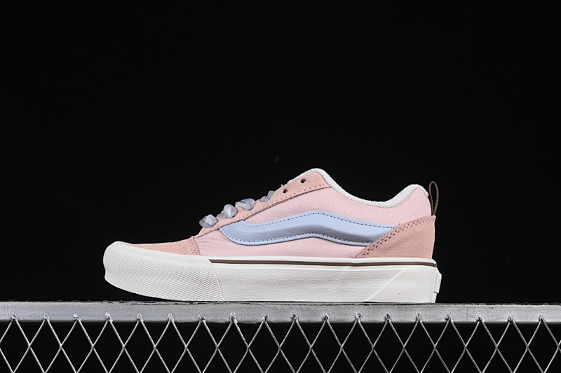 LOW TOP CASUAL BREAD SHOES PINK/LIGHT GRAY/WHITE · VN000D75F94, photo 1