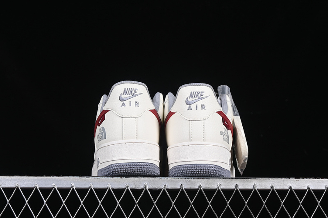 Nike [DM6688-047]-[AIR FORCE 1 07 LOW WHITE/GREY/RED]-[WOMAN:36-39]-[MAN:40-45] - Image 14