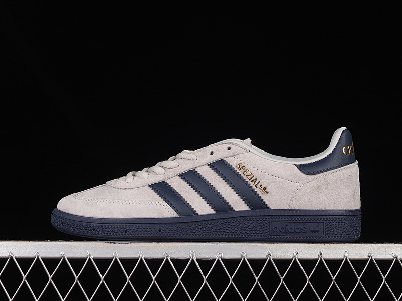 HANDBALL SPEZIAL SHOES LIGHT GREY/NAVY BLUE/GOLD · BD7637, photo 1