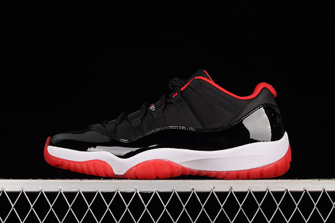 Jordan [528895-012]-[AIR JORDAN 11 RETRO LOW BRED BLACK/TRUE RED/WHITE]-[MAN:40-47.5], photo 1