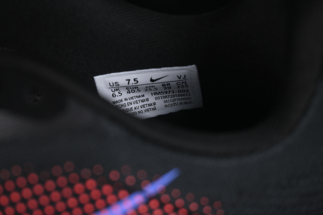 Nike [HM5973-002]-[VOMERO PREMIUM BLACK/HOT LAVA/ANTHRACITE/IRON GREY]-[WOMAN:36-39]-[MAN:40-46] - Image 6