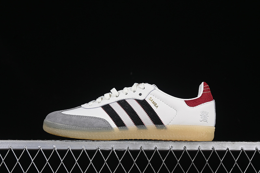 Adidas Adidas SAMBA OG YEAR OF THE SNAKE CLOUD WHITE/CORE BLACK/ACTIVE MAROON · JQ5976, photo 1