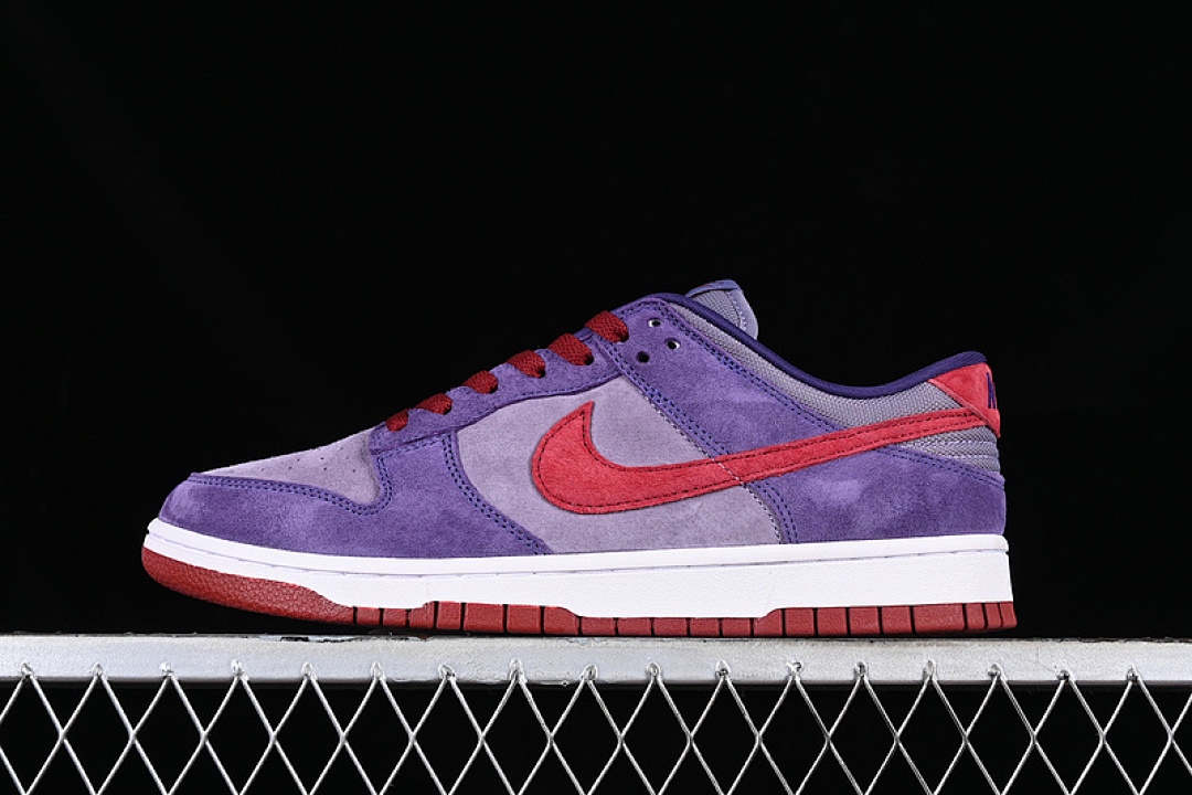 Nike SB DUNK LOW RETRO SP PLUM DAYBREAK/BARN-PLUM · CU1726-500, photo 1