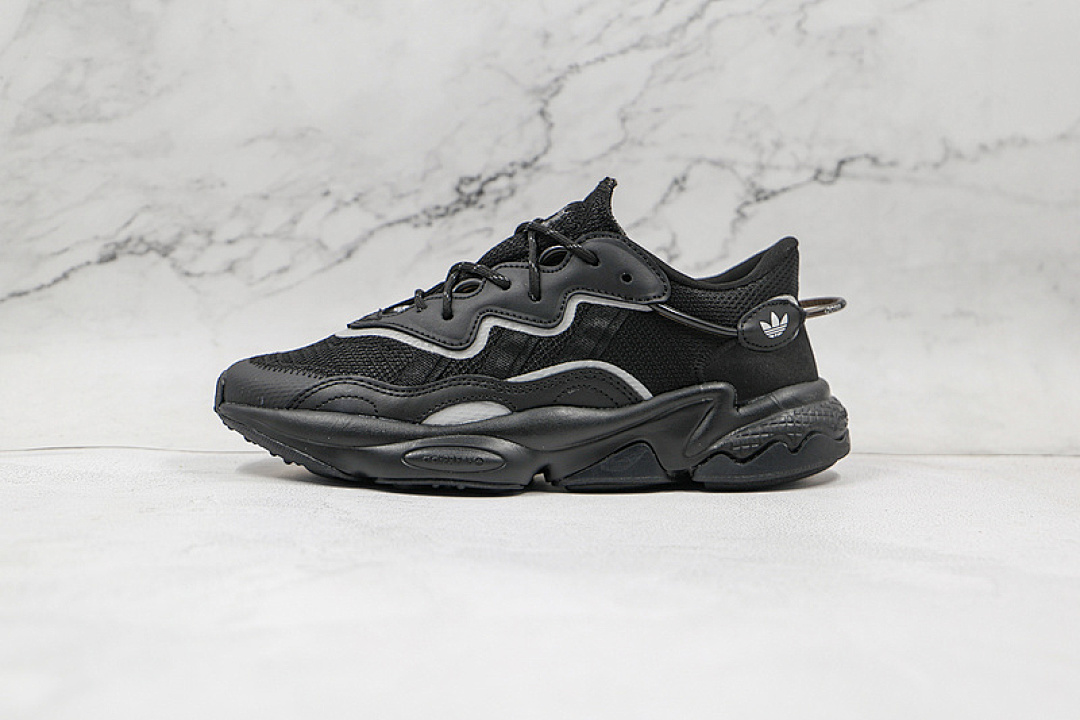 OZWEEGO MARATHON SHOES CORE BLACK/CORE BLACK · Q46168, photo 1