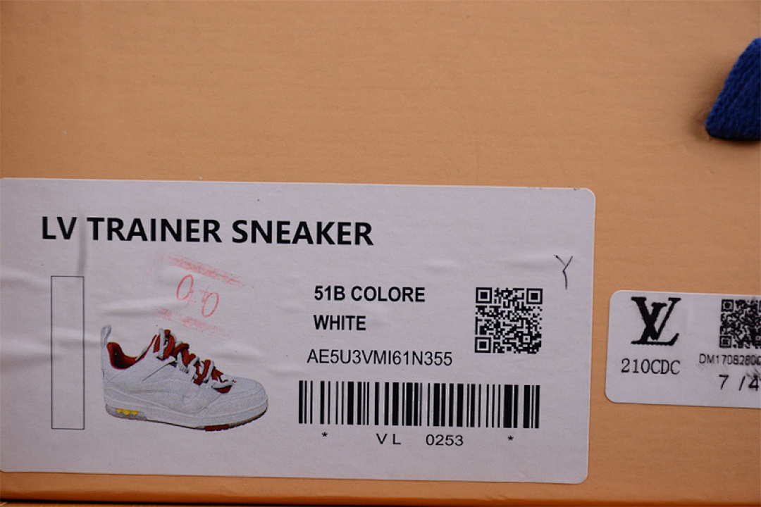 Louis Vuitton [LOUIS VUITTON L*V 1V WHITE/GREY/RED]-[WOMAN:35-39]-[MAN:40-45] - Image 3