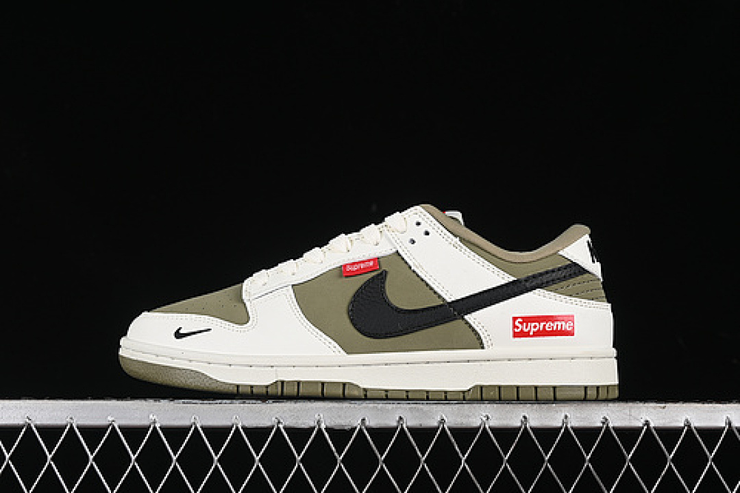 Supreme [CH8311-231]-[SB DUNK LOW SUPREME BLACK/GREEN/WHITE]-[WOMAN:36-39]-[MAN:40-45], photo 1