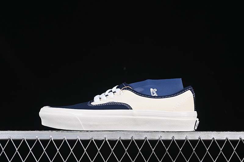 LOW TOP CASUAL SNEAKERS LIGHT GRAY/WHITE · VN000CQACIE, photo 1