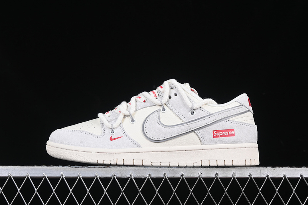 Supreme [XX3168-109]-[SB DUNK LOW SUPREME WHITE/GREY/RED]-[WOMAN:36-39]-[MAN:40-45], photo 1