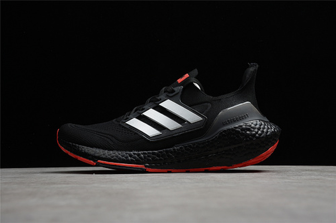 424 X ARSENAL FC ULTRABOOST 21 CORE BLACK/CARBON/SCARLET · GV9716, photo 1
