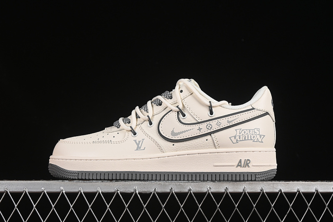 Nike [DM6868-100]-[AIR FORCE 1 07 LOW LV WHITE/GREY]-[WOMAN:36-39]-[MAN:40-45] - Image 2