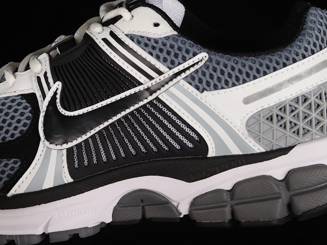 Nike [CL1694-001]-[ZOOM VOMERO 5 BLACK/WHITE/LIGHT GREY]-[WOMAN:36-39]-[MAN:40-45] - Image 7