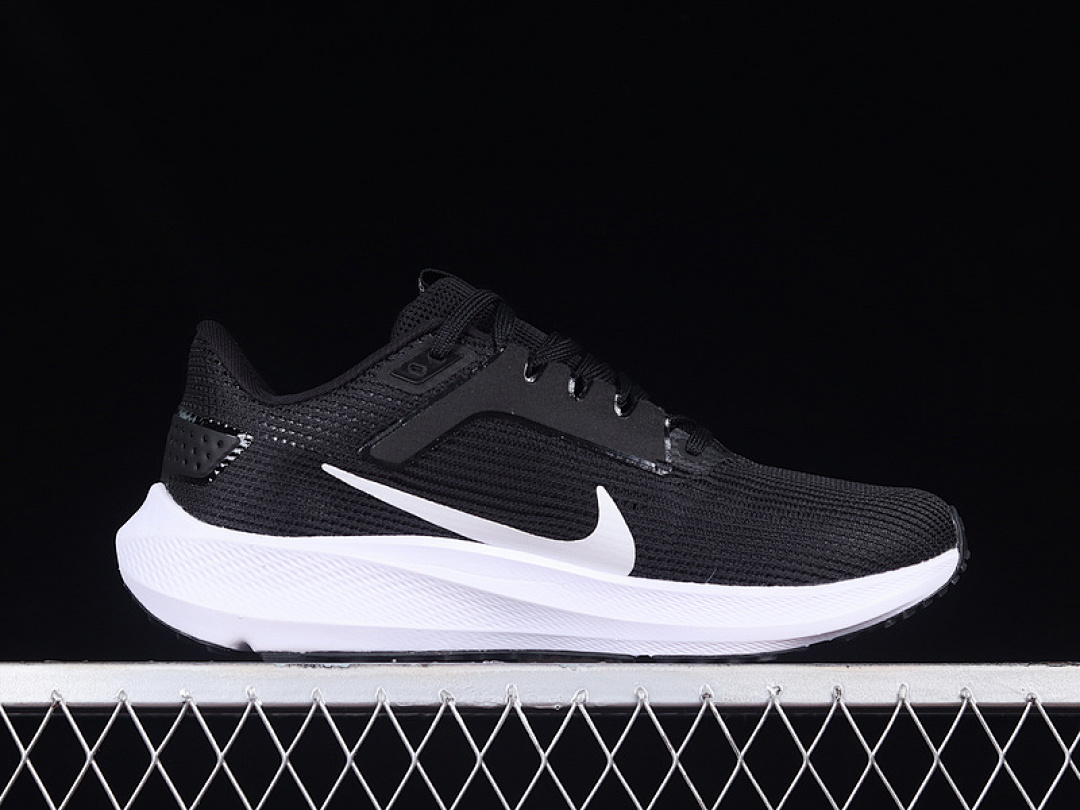 Nike [DV3854-100]-[AIR ZOOM PEGASUS 40 BLACK/BLACK/WHITE]-[MAN:39-45] - Image 15