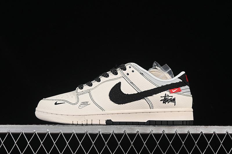 Nike SB DUNK LOW SUP WHITE/GREY/RED · YX5066-217, photo 1