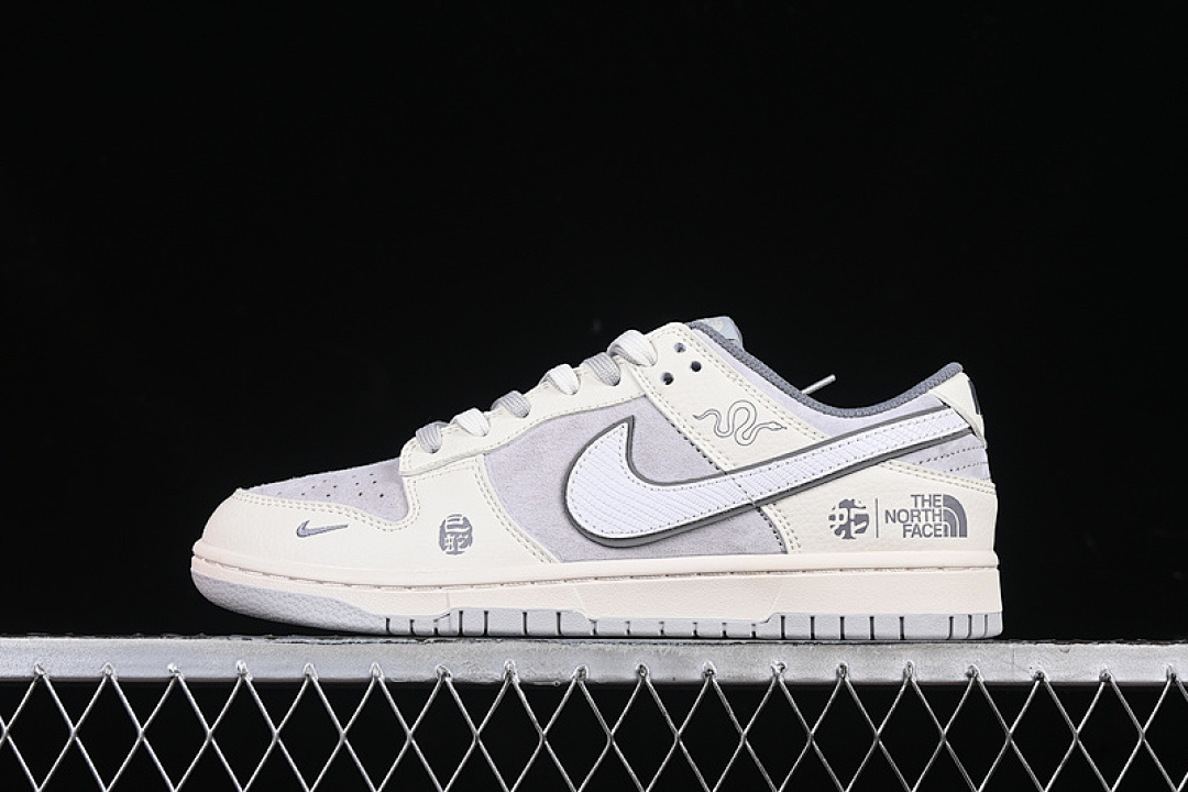 Unbranded [DM6868-007]-[SB DUNK LOW WHITE/GREY]-[WOMAN:36-39]-[MAN:40-45], photo 1