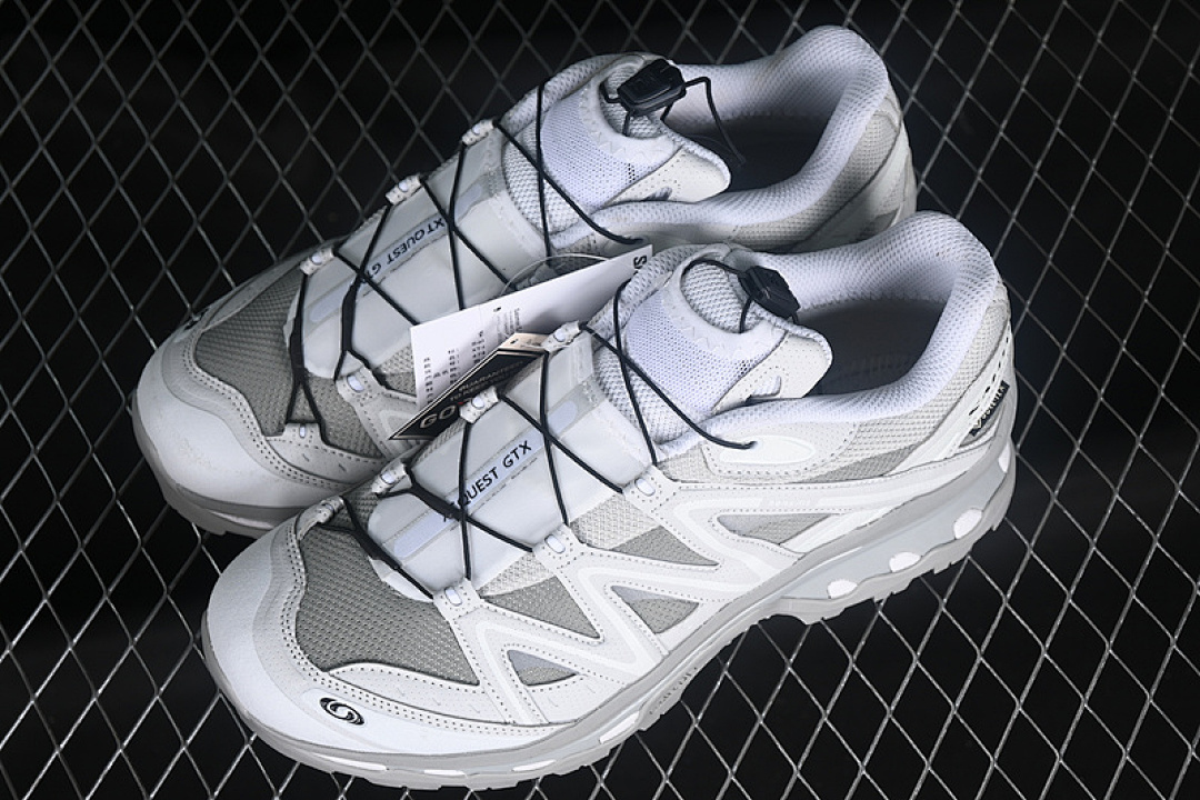 On Running [474296-29]-[XT QUEST GTX OUTDOOR OFF ROADING LIGHT GRAY/WHITE]-[WOMAN:36-39]-[MAN:40-46.5] - Image 10