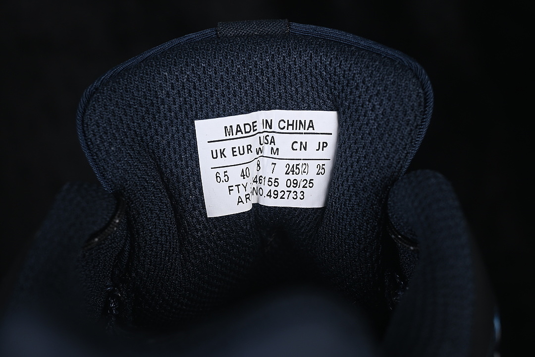 On Running [492733-23]-[XT 4 OG OUTDOOR CASUAL RUNNING SHOES SILVER/NAVY BLUE]-[WOMAN:36-39]-[MAN:40-45] - Image 5