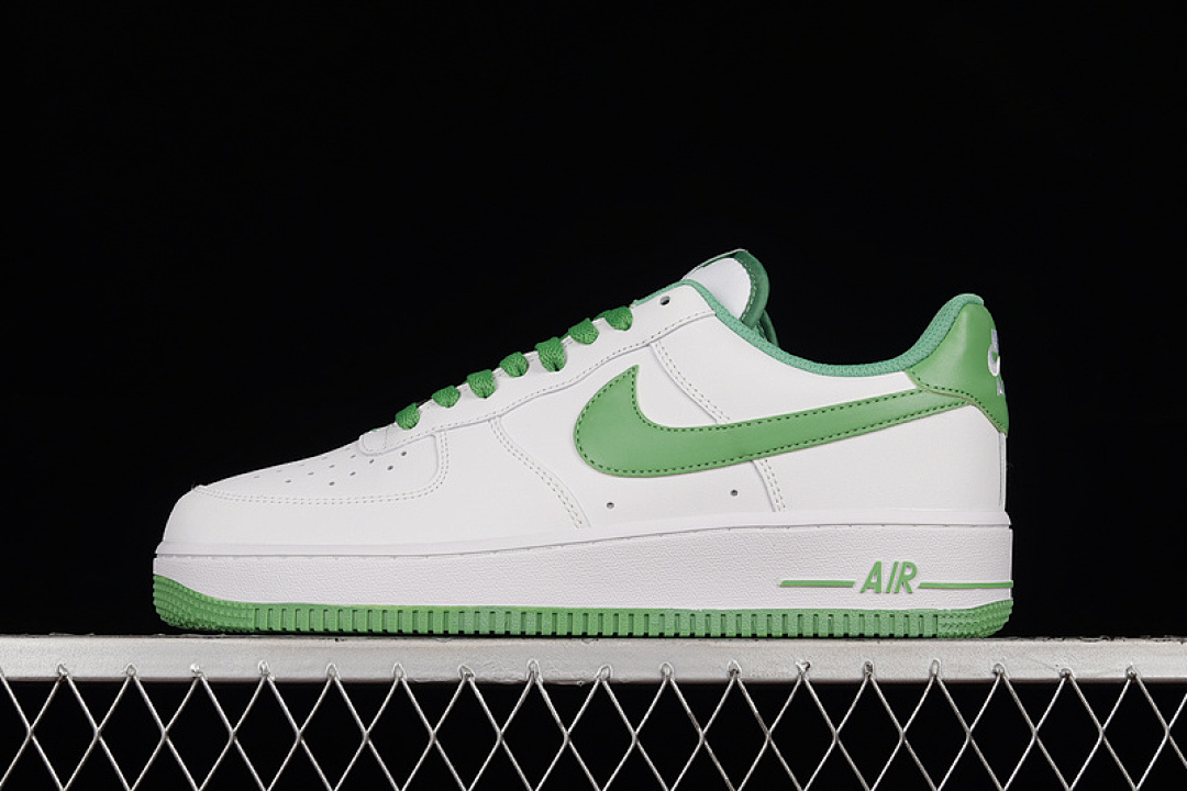 Nike [DH7561-105]-[AIR FORCE 1 LOW 07 WHITE/WHITE/CHLOROPHYLL]-[WOMAN:36-39]-[MAN:40-45], photo 1