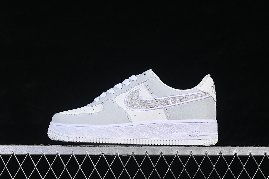Nike [IB6842-100]-[AIR FORCE 1 07 LOW LOW-TOP CASUAL SNEAKERS WHITE/GREY]-[WOMAN:36-39]-[MAN:40-45] - Image 2