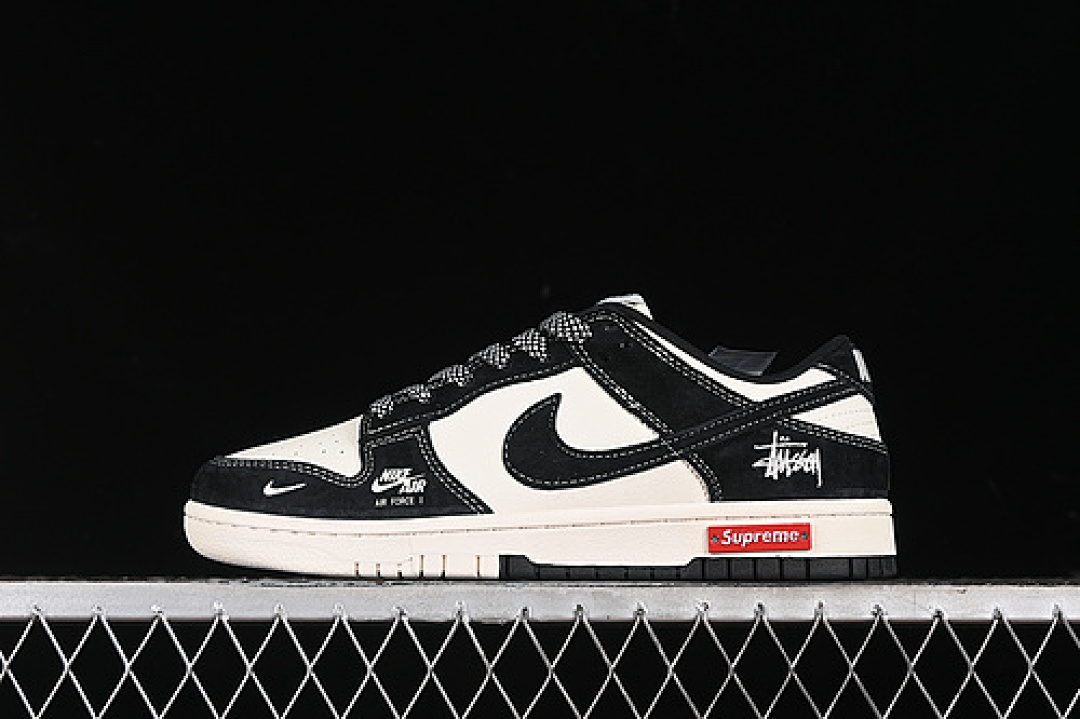 Supreme [SJ2068-300]-[SB DUNK LOW SUPREME BLACK/WHITE]-[WOMAN:36-39]-[MAN:40-45], photo 1