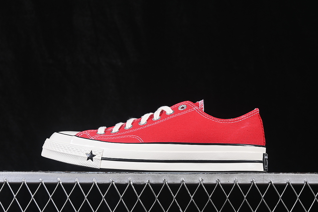Converse [A24225C]-[CHUCK 70S LOW TOP CANVAS SHOES RED/REDNESS]-[WOMAN:35-39.5]-[MAN:40-44], photo 1