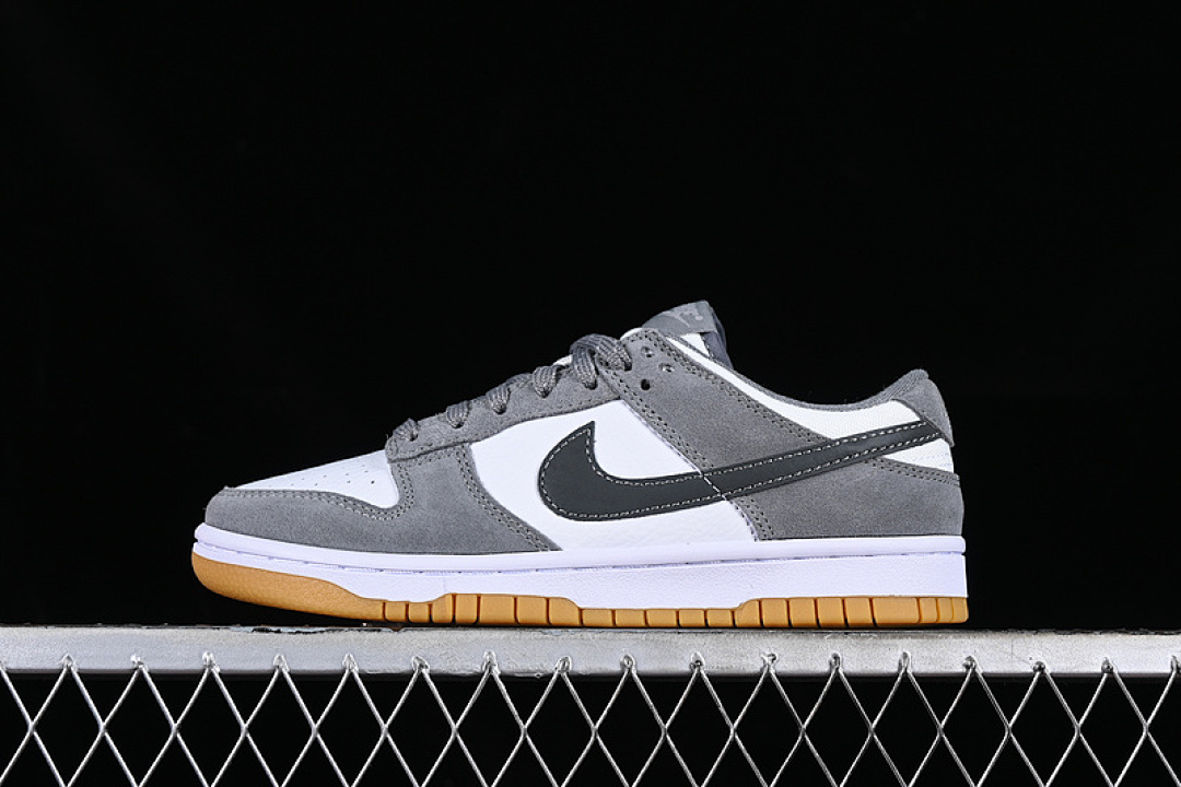 Nike Nike [FV0389-100]-[DUNK LOW SMOKE GREY GUM]-[WOMAN:35.5-39]-[MAN:40-47.5], photo 1