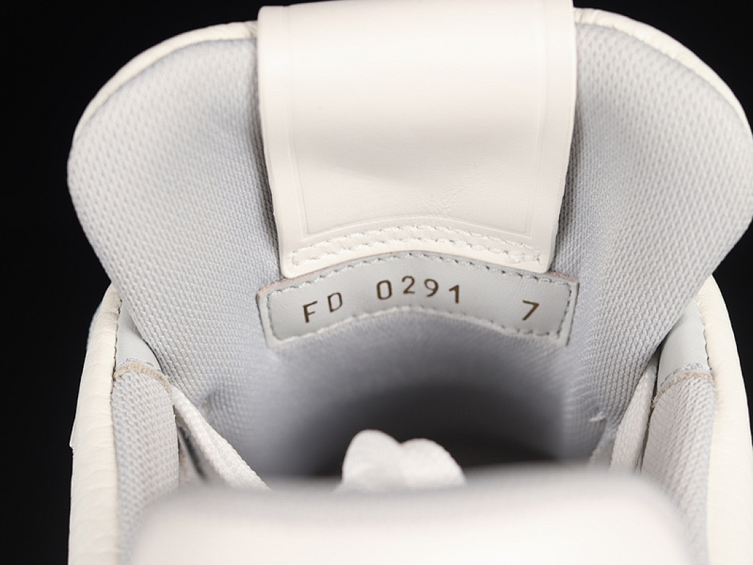 Louis Vuitton [L*V FASHION SHOW SNEAKERS WHITE/WHITE/LIGHT GREY]-[MAN:38-46] - Image 6