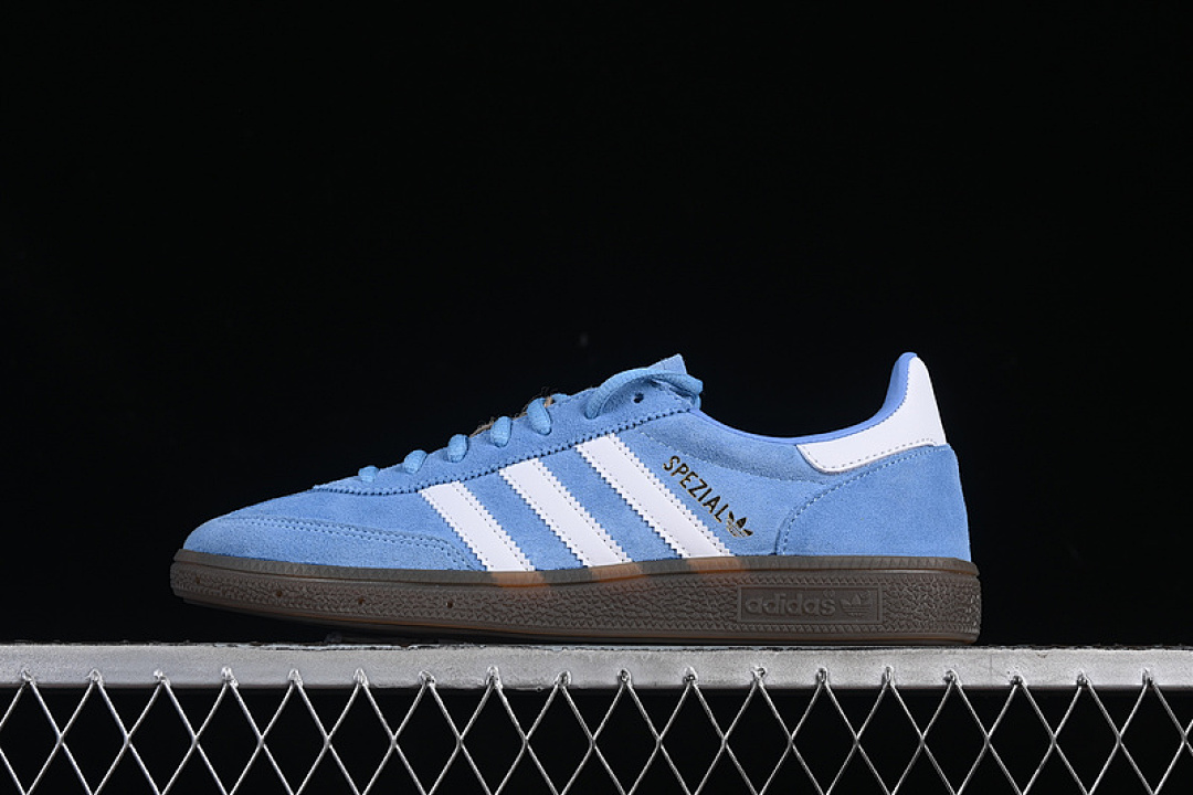 Unbranded [BD7632]-[HANDBALL SPEZIAL LIGHT BLUE/CLOUD WHITE/GUM]-[WOMAN:35-39]-[MAN:40-45], photo 1