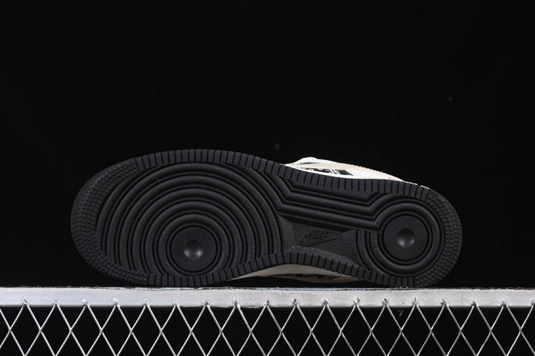 Nike [XD2588-610]-[AIR FORCE 1 07 LOW CASUAL SNEAKERS BLACK/WHITE/RED]-[WOMAN:36-39]-[MAN:40-45] - Image 14