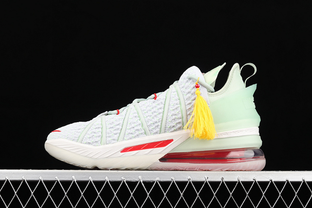 On Running [DB7644-002]-[LEBRON 18 EP EMPIRE JADE PURE PLATINUM/CREAM GRASS GREEN/UNIVERSITY (RED]), photo 1