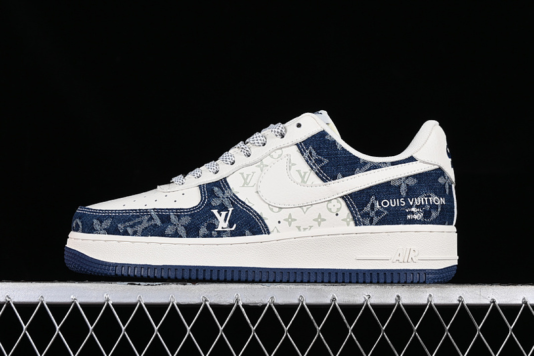 Nike [DH7566-100]-[AIR FORCE 1 07 LOW WHITE/GREY/BLUE]-[WOMAN:36-39]-[MAN:40-45], photo 1