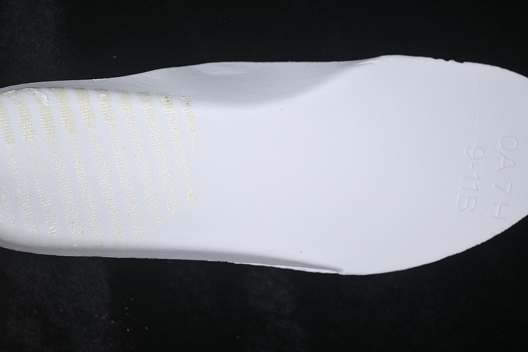 Nike [DN1688-820]-[AIR FORCE 1 07 LOW CASUAL SNEAKERS WHITE/BLACK/WHITE]-[WOMAN:36-39]-[MAN:40-45] - Image 3