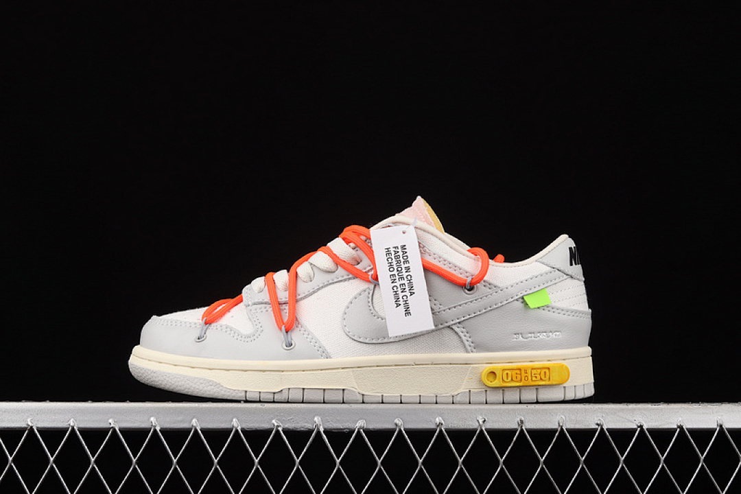 Nike OW X SB DUNK LOW LOT 06 OF 50 SAIL/NEUTRAL GREY/RED · DM1602-110, photo 1