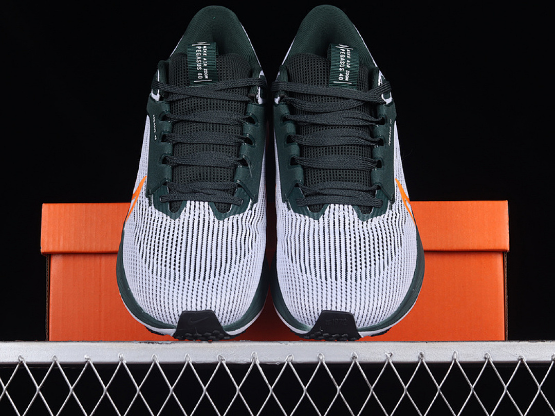 Nike [DV3854-107]-[AIR ZOOM PEGASUS 40 WHITE/DARK GREEN/ORANGE]-[MAN:39-45] - Image 12