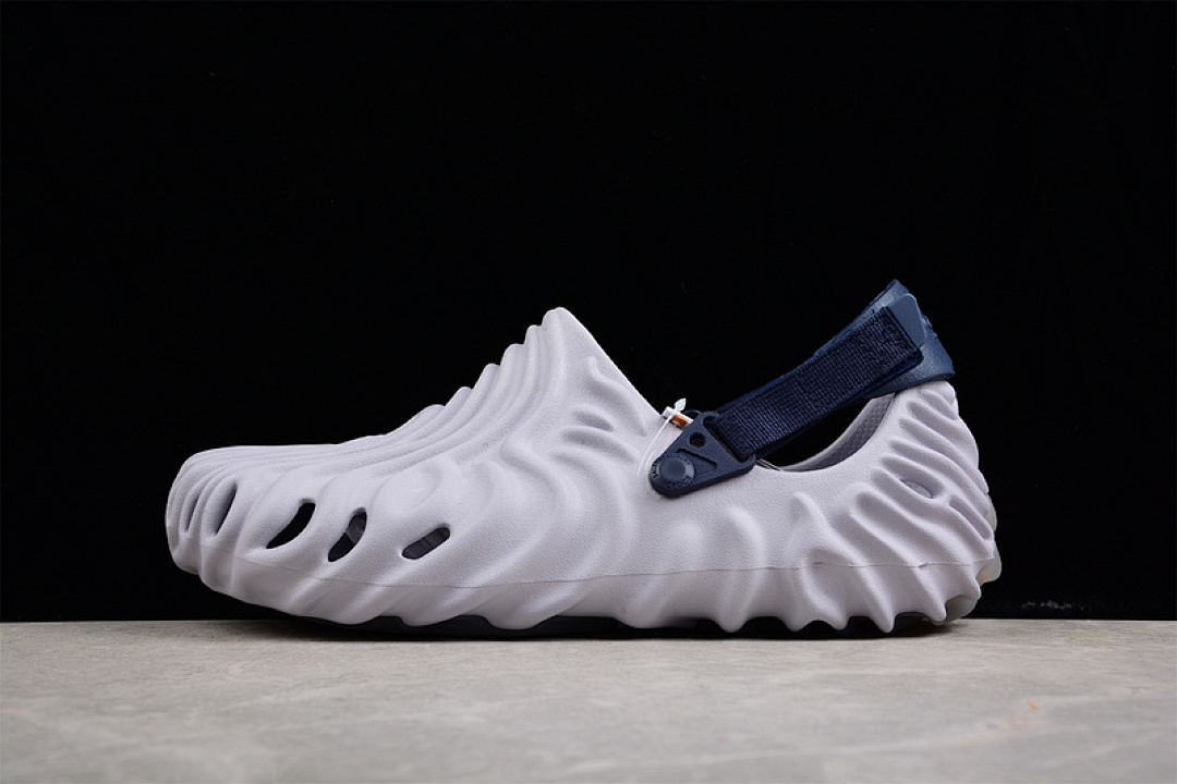Crocs [SALEHE BEMBURY X CROCS POLLE CLOG TARO PURPLE/TARO PURPLE/NAVY BLUE]-[UNISEX:36-46], photo 1