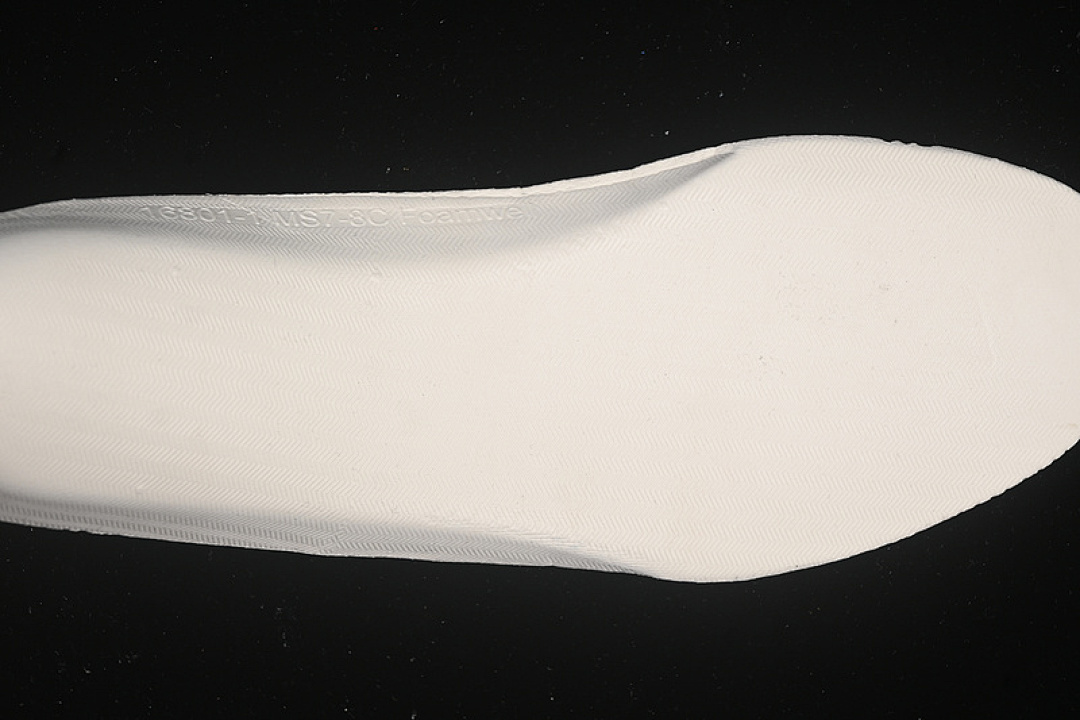 On Running [1162011 BWHT]-[HOKA ONE BONDI 9 BLACK/WHITE]-[WOMAN:36-39]-[MAN:40-45] - Image 3