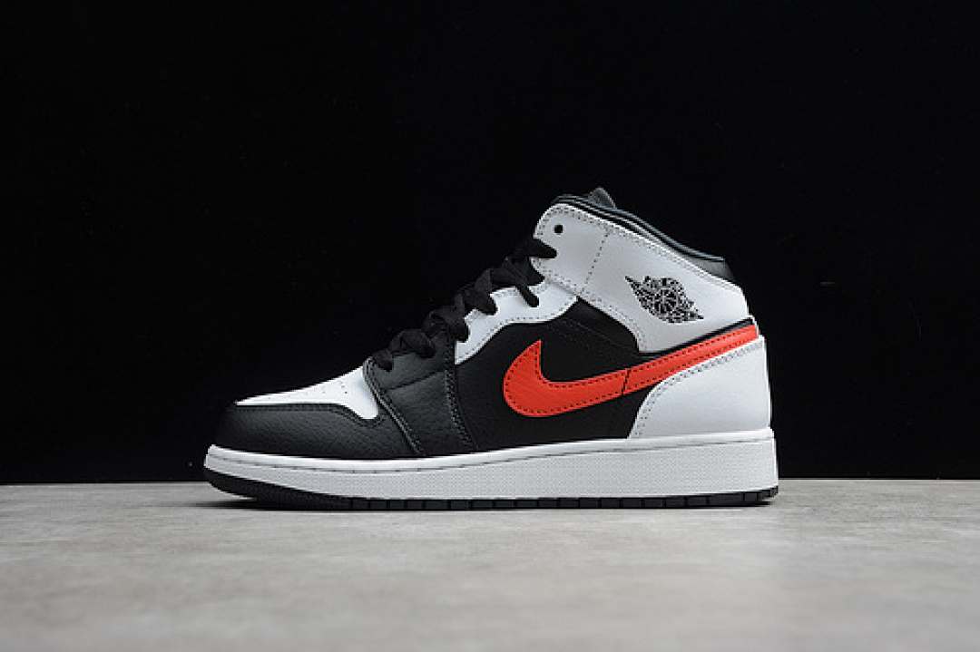 Jordan [554725-075]-[AIR JORDAN 1 MID GS CHILE RED BLACK/CHILE RED/WHITE]-[WOMAN:35.5-39]-[MAN:40-46], photo 1