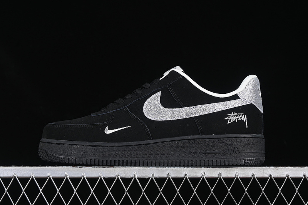 Nike Nike AIR FORCE 1 07 LOW BLACK/GREY · DF0188-043, photo 1