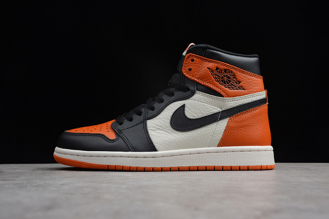Jordan [555088-005]-[ST AIR JORDAN 1 RETRO HIGH SHATTERED BACKBOARD BLACK/STARFISH-SAIL]-[MAN:40-46], photo 1