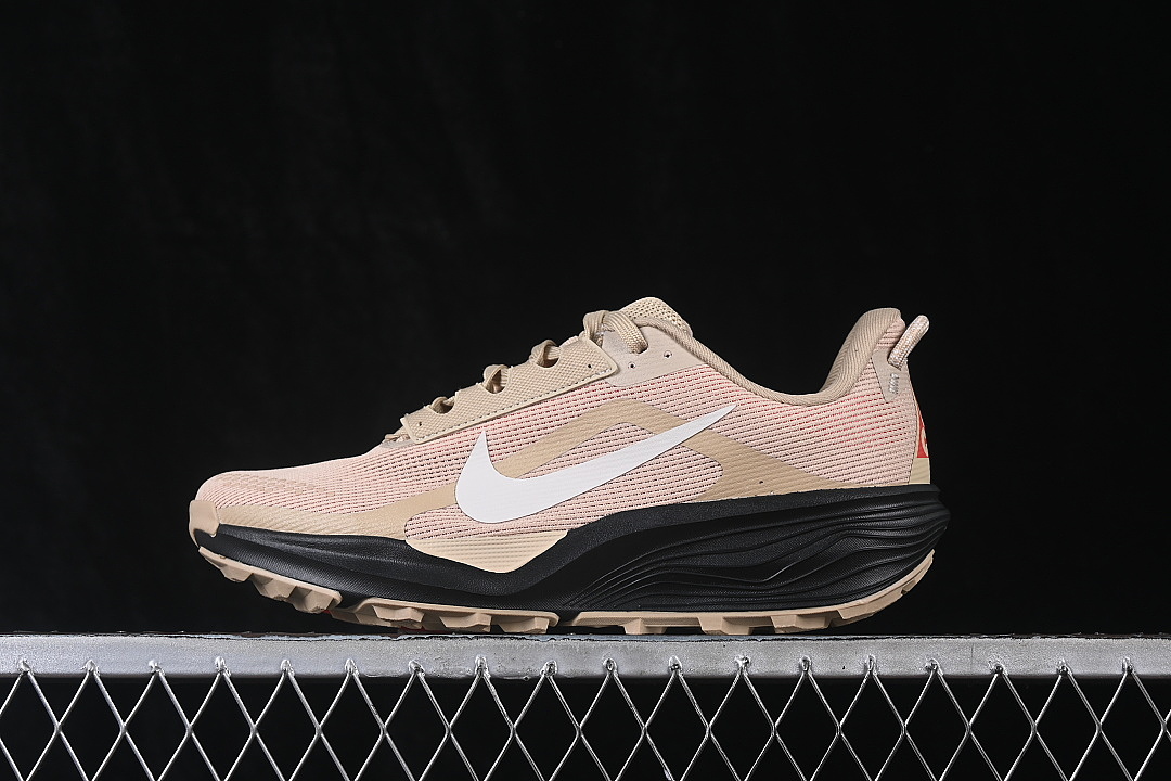 Nike [HV8116-203]-[PEGASUS TRAIL RUNNING SHOES BROWN/WHEAT]-[WOMAN:36-39]-[MAN:40-45], photo 1