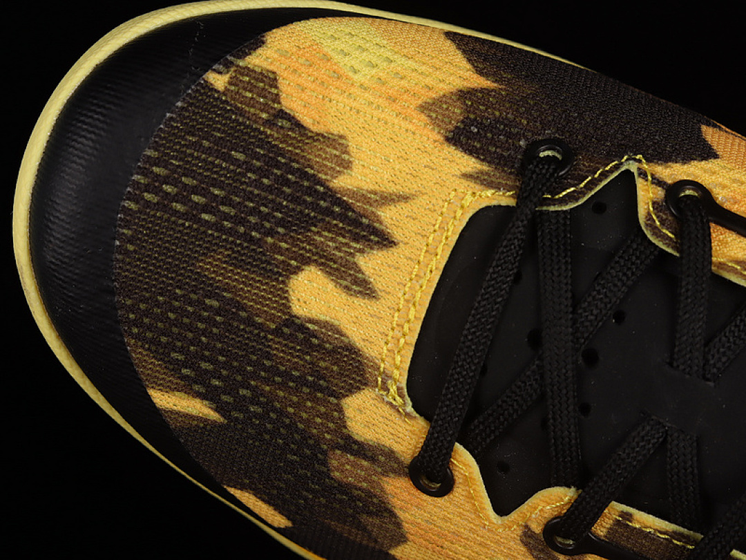 Nike [555286-077]-[KOBE 8 SYSTEM BLACK/ELECTRIC YELLOW-GREY]-[MAN:39-46] - Image 9