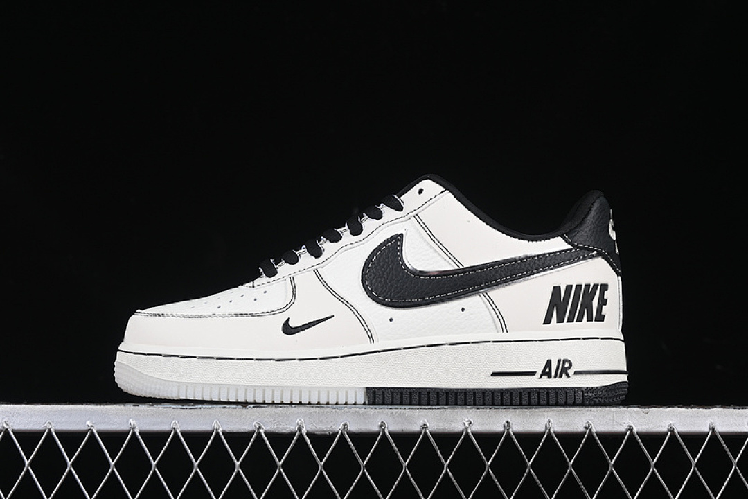 Nike [CH6336-515]-[AIR FORCE 1 07 LOW WHITE/BLACK]-[WOMAN:36-39]-[MAN:40-45], photo 1