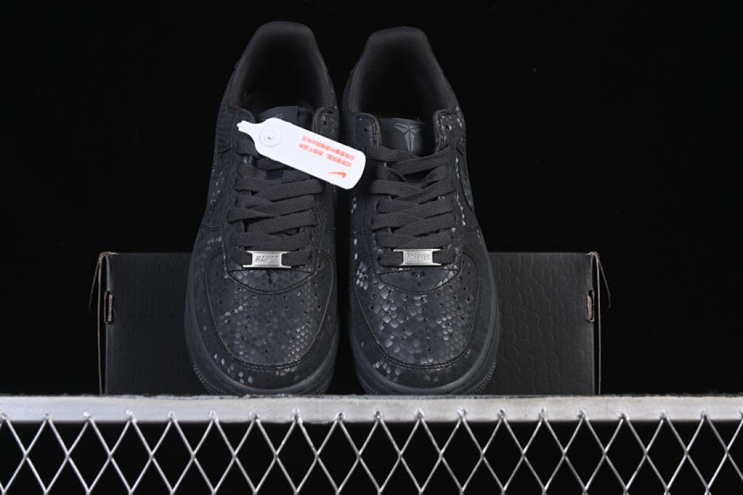 Nike [IB0018-004]-[AIR FORCE 1 07 LOW BLACK]-[WOMAN:36-39]-[MAN:40-45] - Image 10